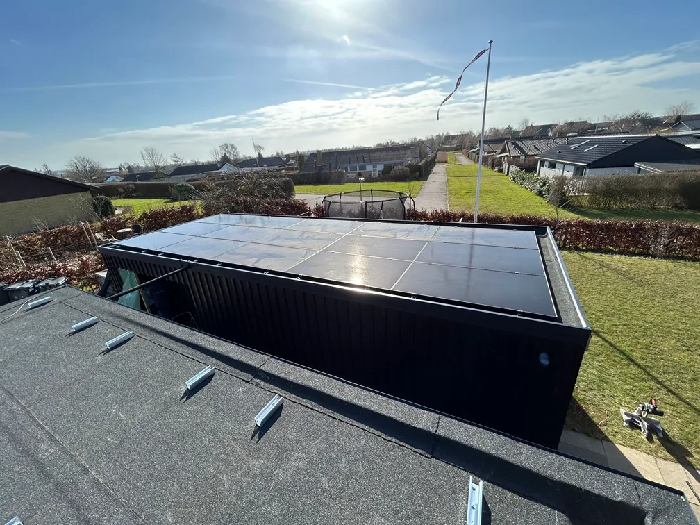 Solceller på fladt tag